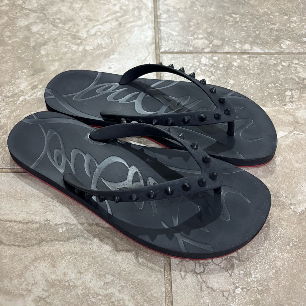 Christian Louboutin Loubi Flip Woman Flip-flops - RubberBlack Sz IT40 (Sz 10 US) - Picture 2 of 10